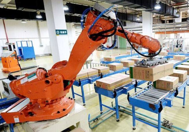 碼垛機(jī)器人對比人力的優(yōu)勢